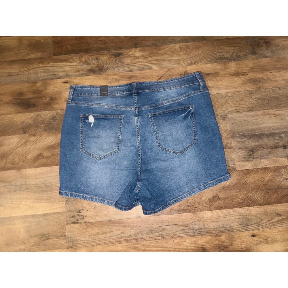 Torrid women’s New high rise perfect 5 vintage stretch blue jeans shorts - Picture 10 of 16